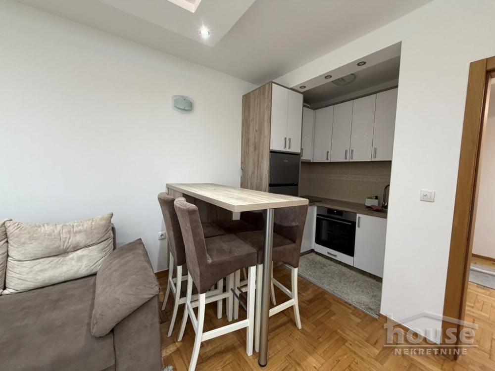 Slika 3 - Stan,NOVI SAD,BULEVAR PATRIJARHA PAVLA,kv: 46.00, € 139000, ID: 1065279