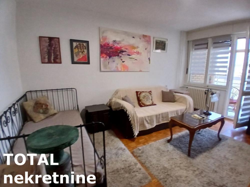 Slika 2 - Stan,NOVI SAD,CENTAR,kv: 42.00, € 119000, ID: 1102131