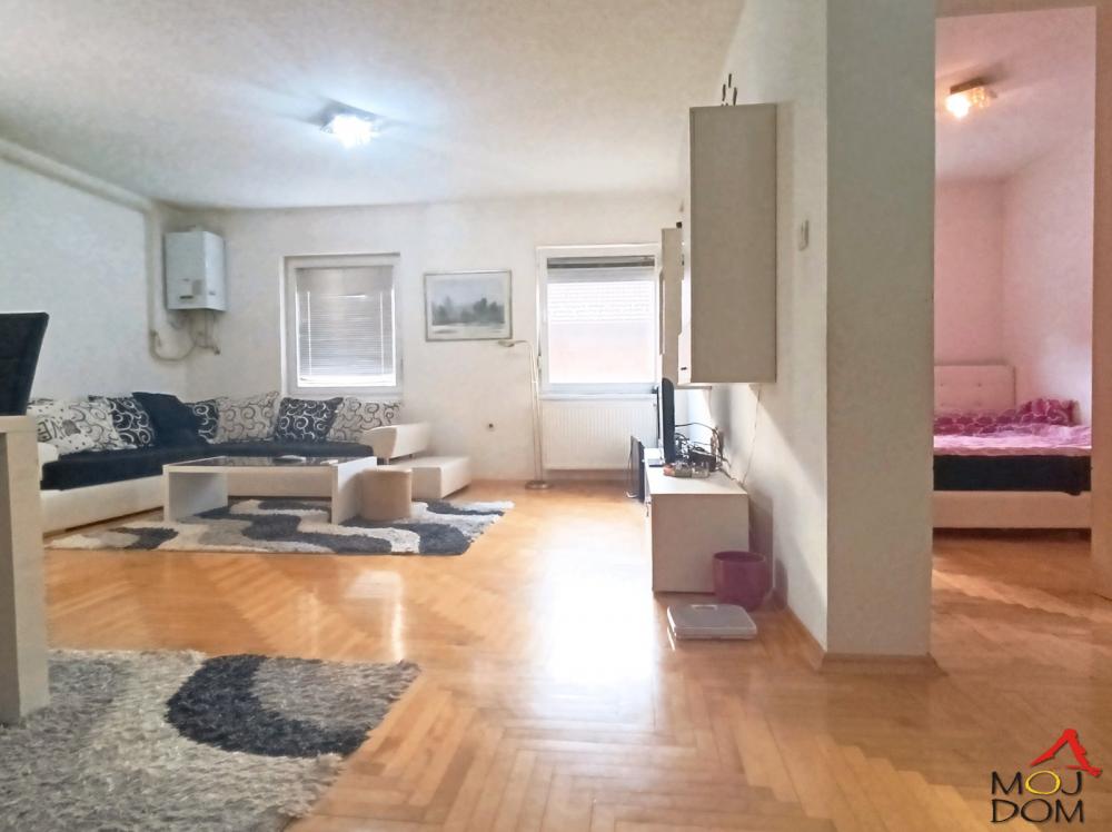 Slika 8 - Stan,NOVI SAD,TELEP,kv: 64, € 151600, ID: 1031612