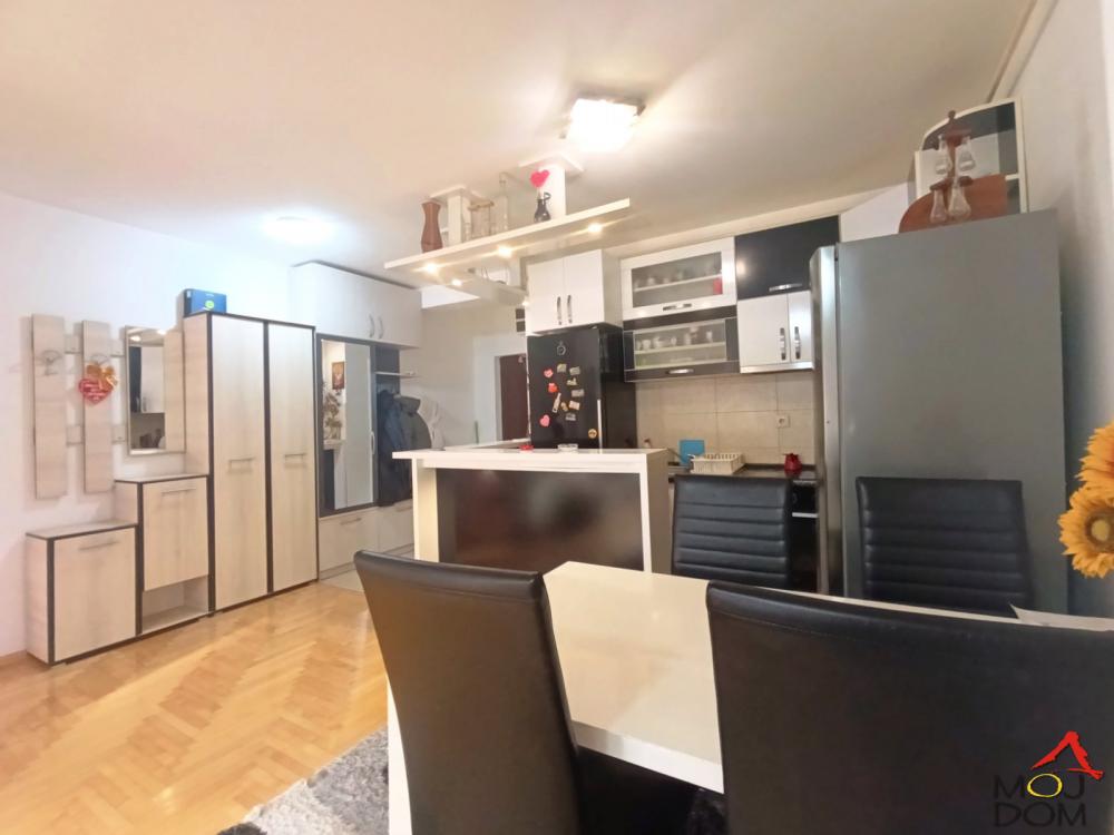 Slika 11 - Stan,NOVI SAD,TELEP,kv: 64, € 151600, ID: 1031612