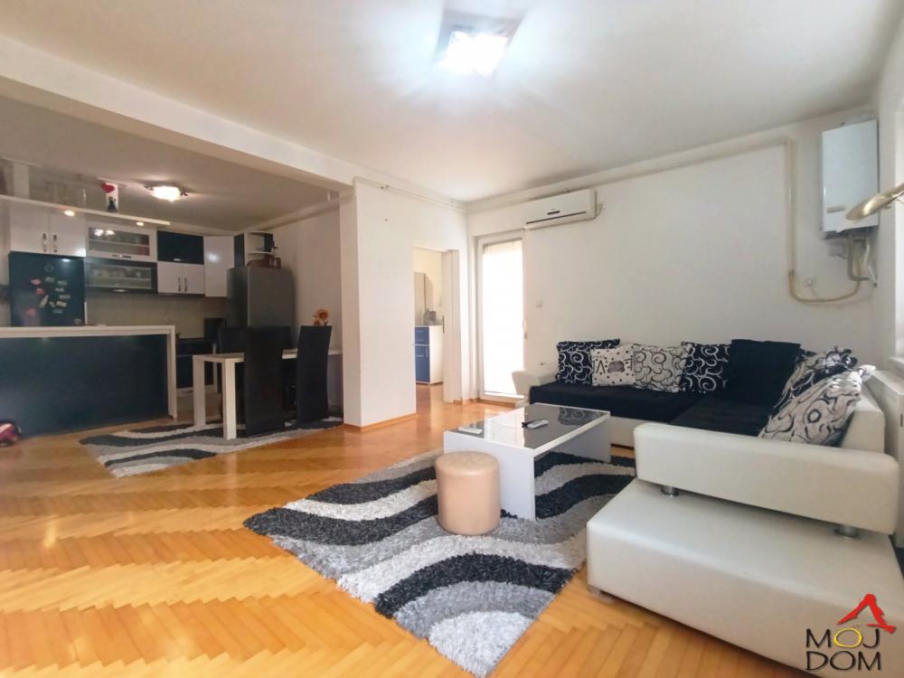 Slika 3 - Stan,NOVI SAD,TELEP,kv: 64, € 151600, ID: 1031612