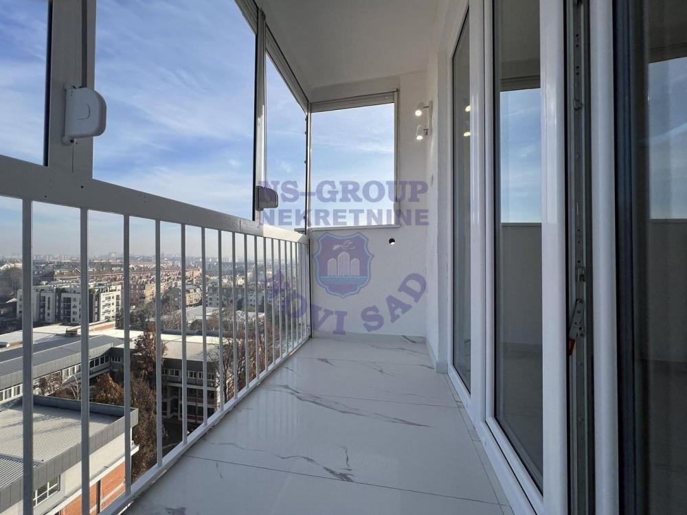 Slika 8 - Izuzetno funkcionalan i svetao stan