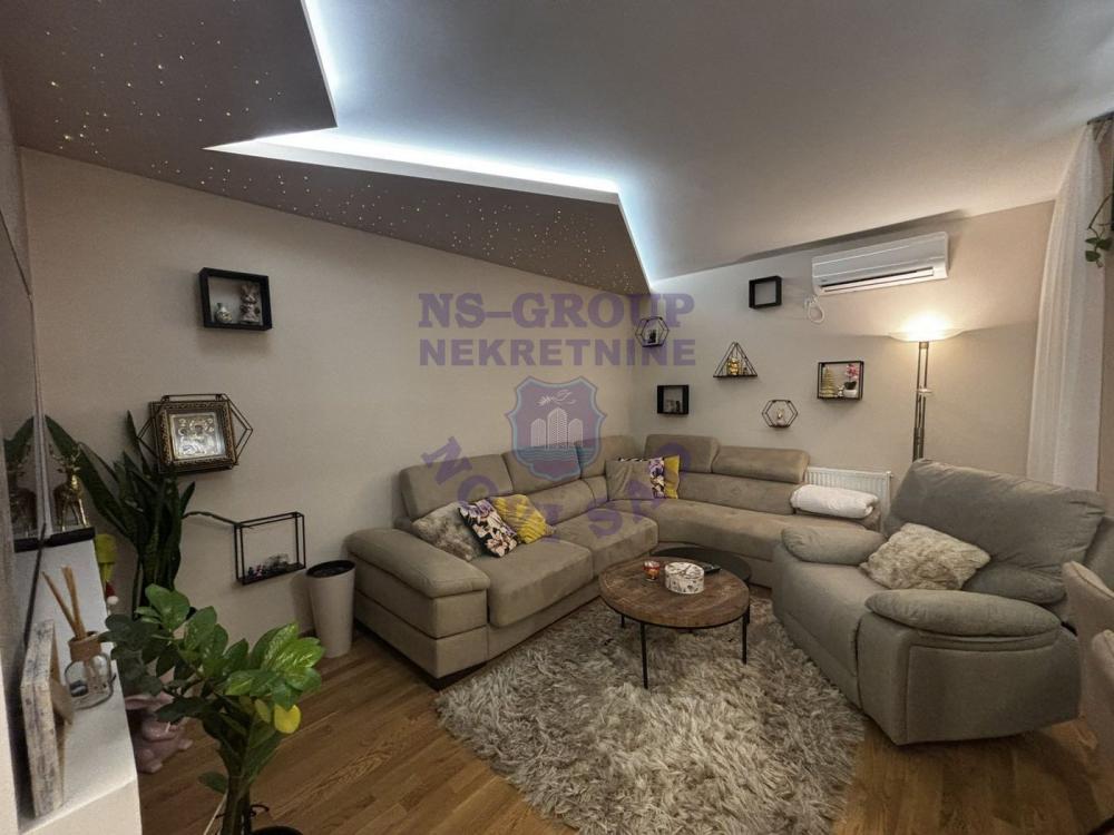 Slika 1 - Trosoban, 58m2, Sremska Kamenica Novi Sad, sa terasom, ima lift