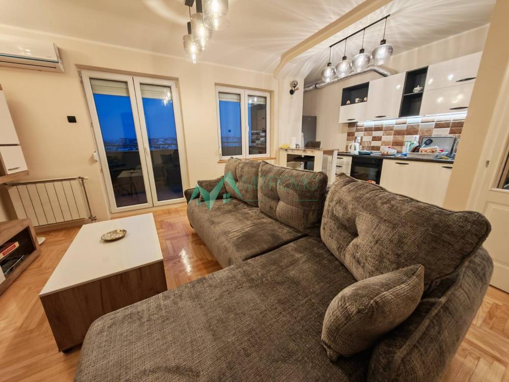 Glavna slika -Bulevar Evrope, 54m2. Odličan dvosoban stan. 