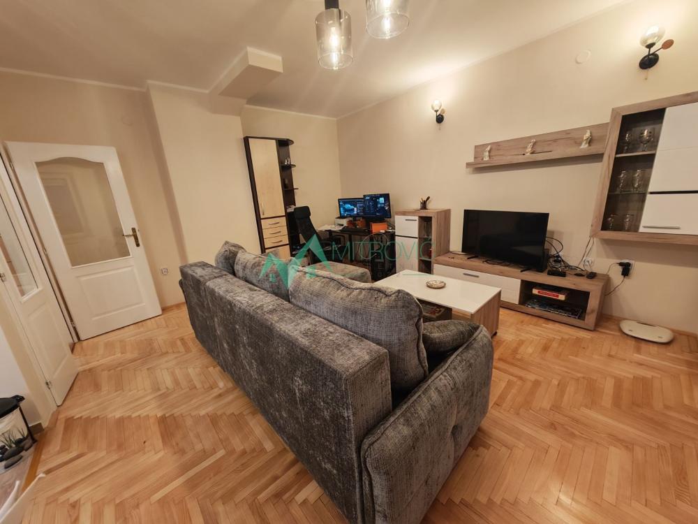 Slika 2 - Bulevar Evrope, 54m2. Odličan dvosoban stan. 