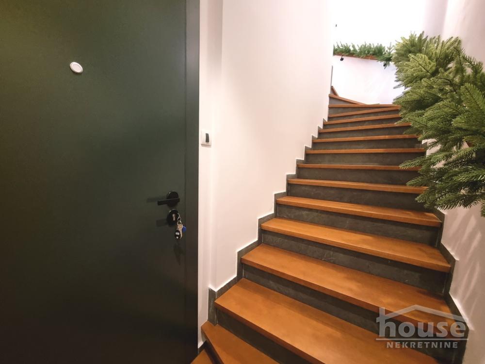 Slika 10 - Stan,PETROVARADIN,CENTAR,kv: 103.00, € 300000, ID: 1065270