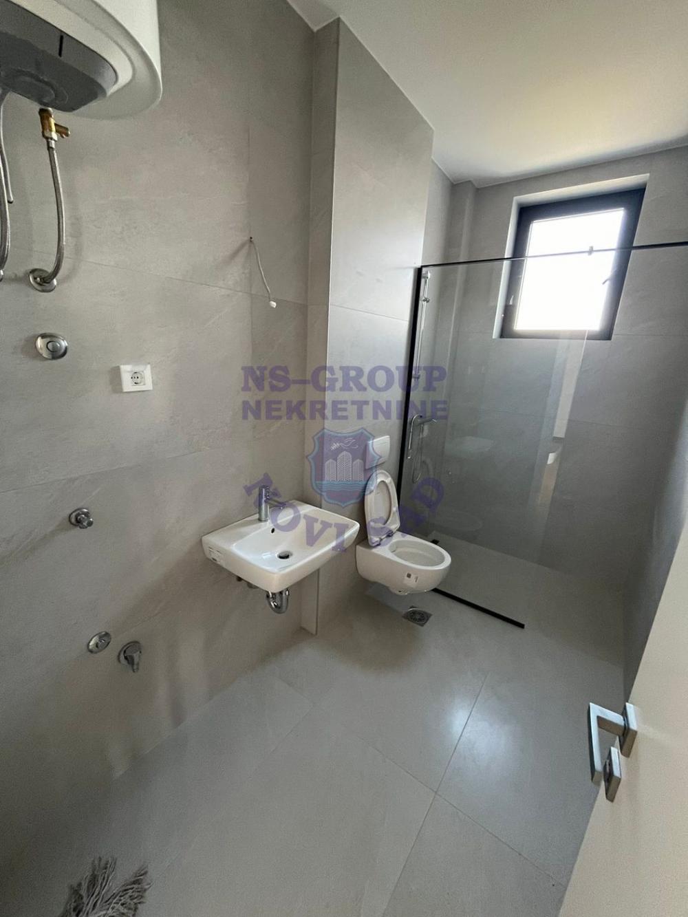 Slika 4 - Četvorosoban stan na potezu Sremske Kamenice