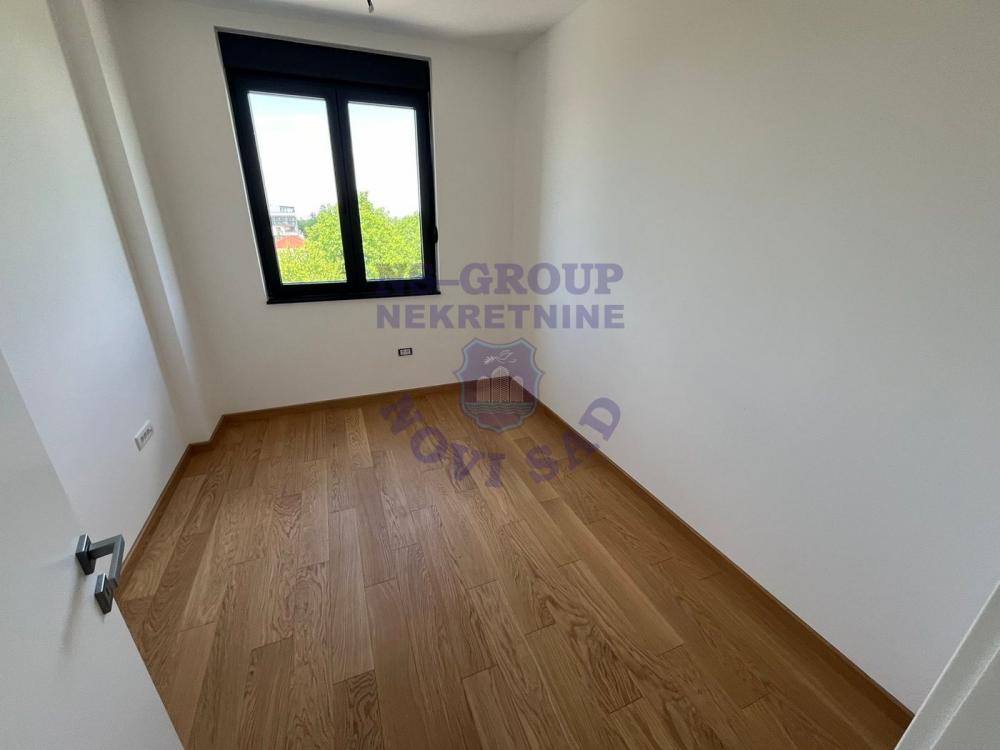 Slika 6 - Četvorosoban stan na potezu Sremske Kamenice