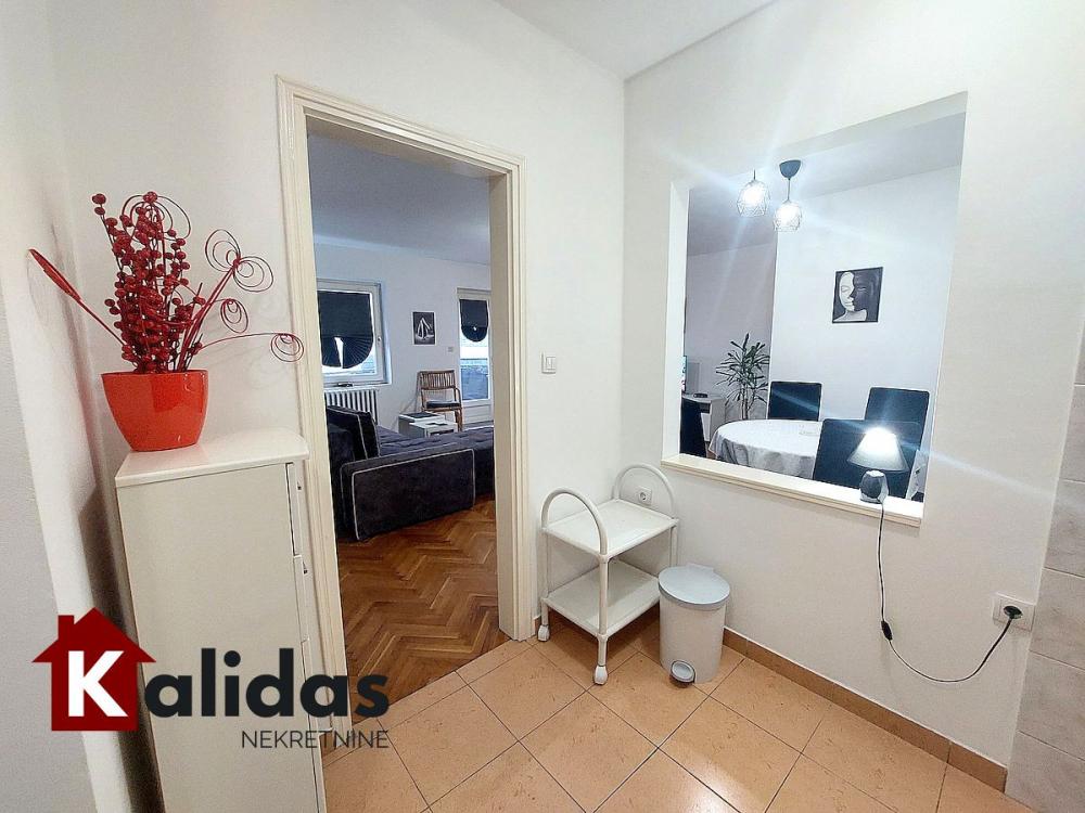 Slika 6 - Stan,NOVI SAD,BULEVAR,kv: 63, € 169950, ID: 1008483