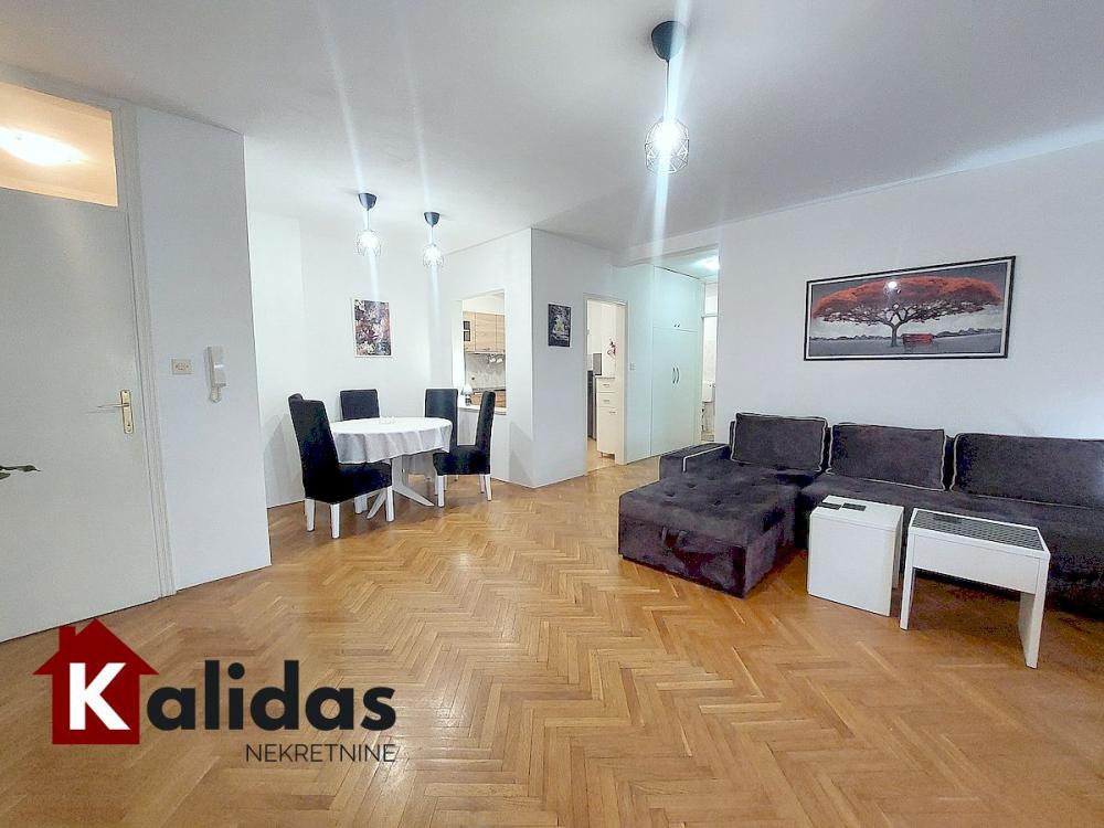 Slika 4 - Stan,NOVI SAD,BULEVAR,kv: 63, € 169950, ID: 1008483