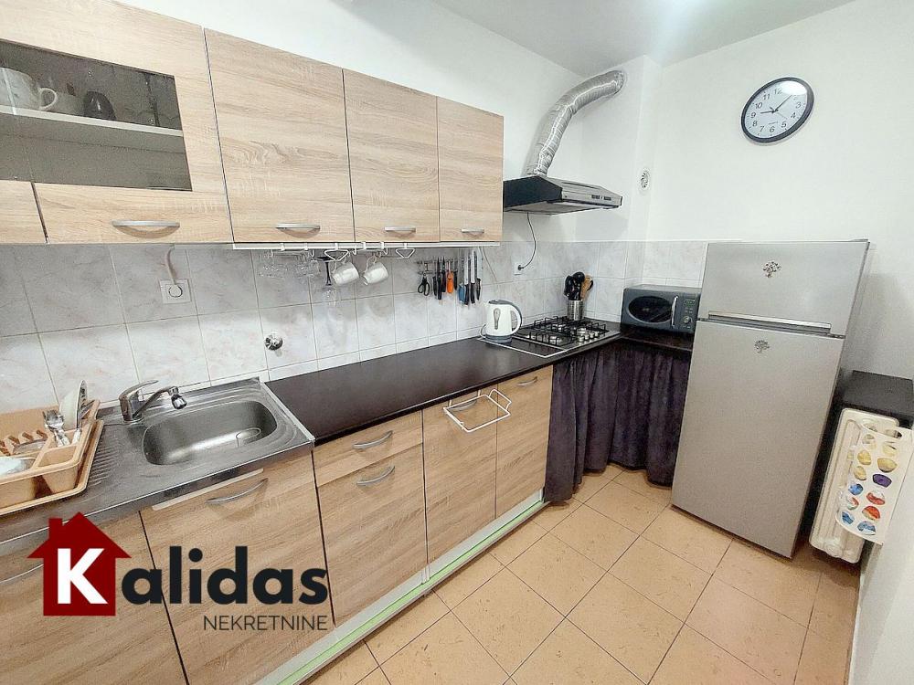 Slika 10 - Stan,NOVI SAD,BULEVAR,kv: 63, € 169950, ID: 1008483