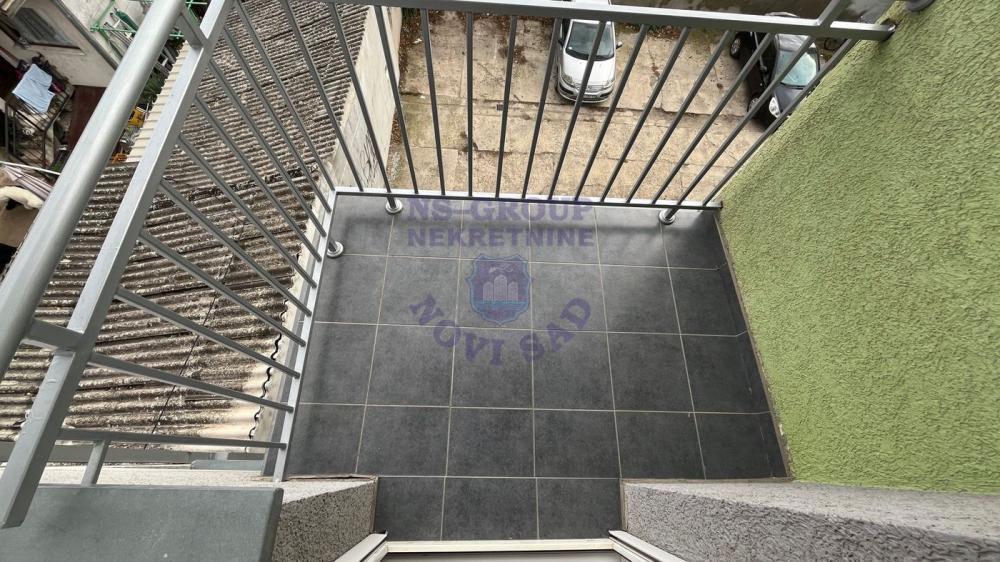 Slika 5 - Dvosoban stan na Podbari!