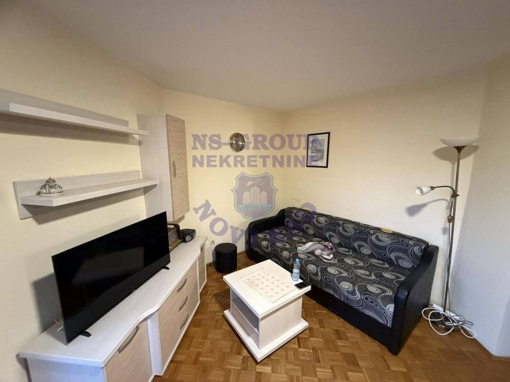 Slika 4 - Prodaja stana, 32m2, Novo naselje Novi Sad, sa terasom, ima lift