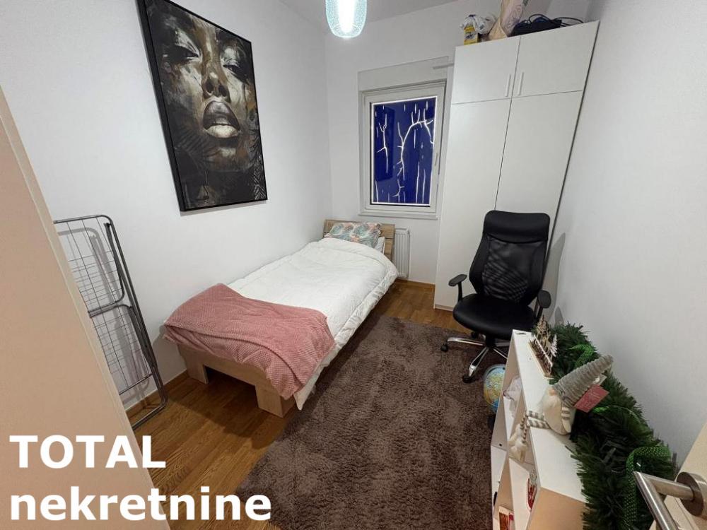 Slika 8 - Stan,NOVI SAD,CENTAR,kv: 41.00, € 140000, ID: 1102113