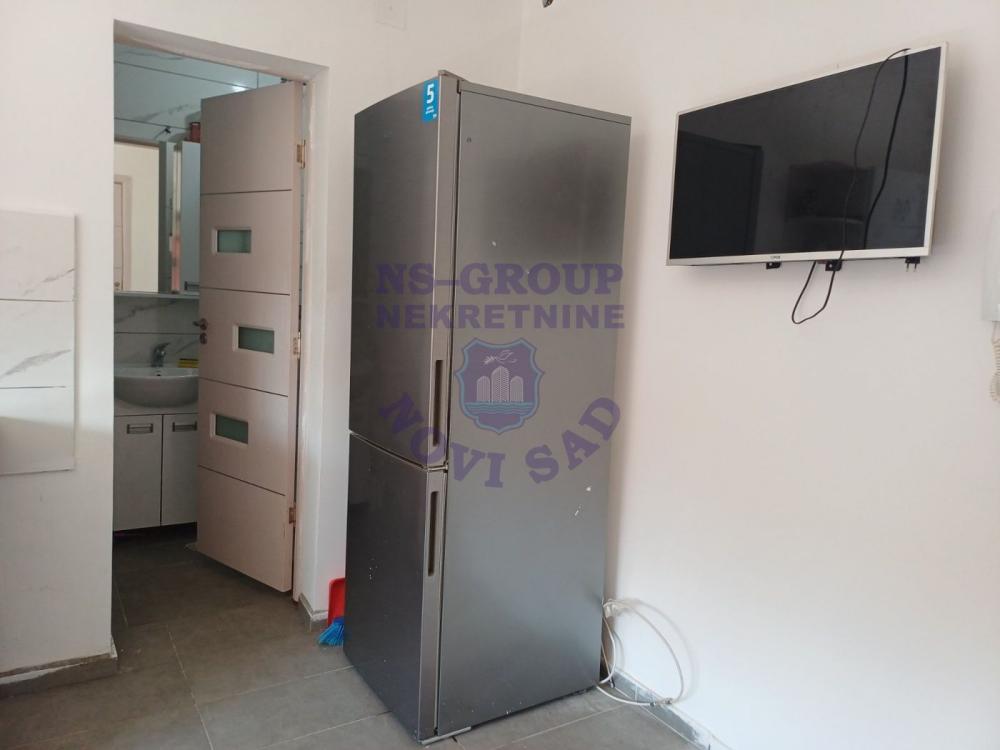 Slika 5 - Hitna prodaja stana u Veterniku !