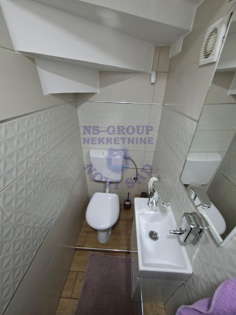 Slika 0 - Hitna prodaja stana na detelinari !