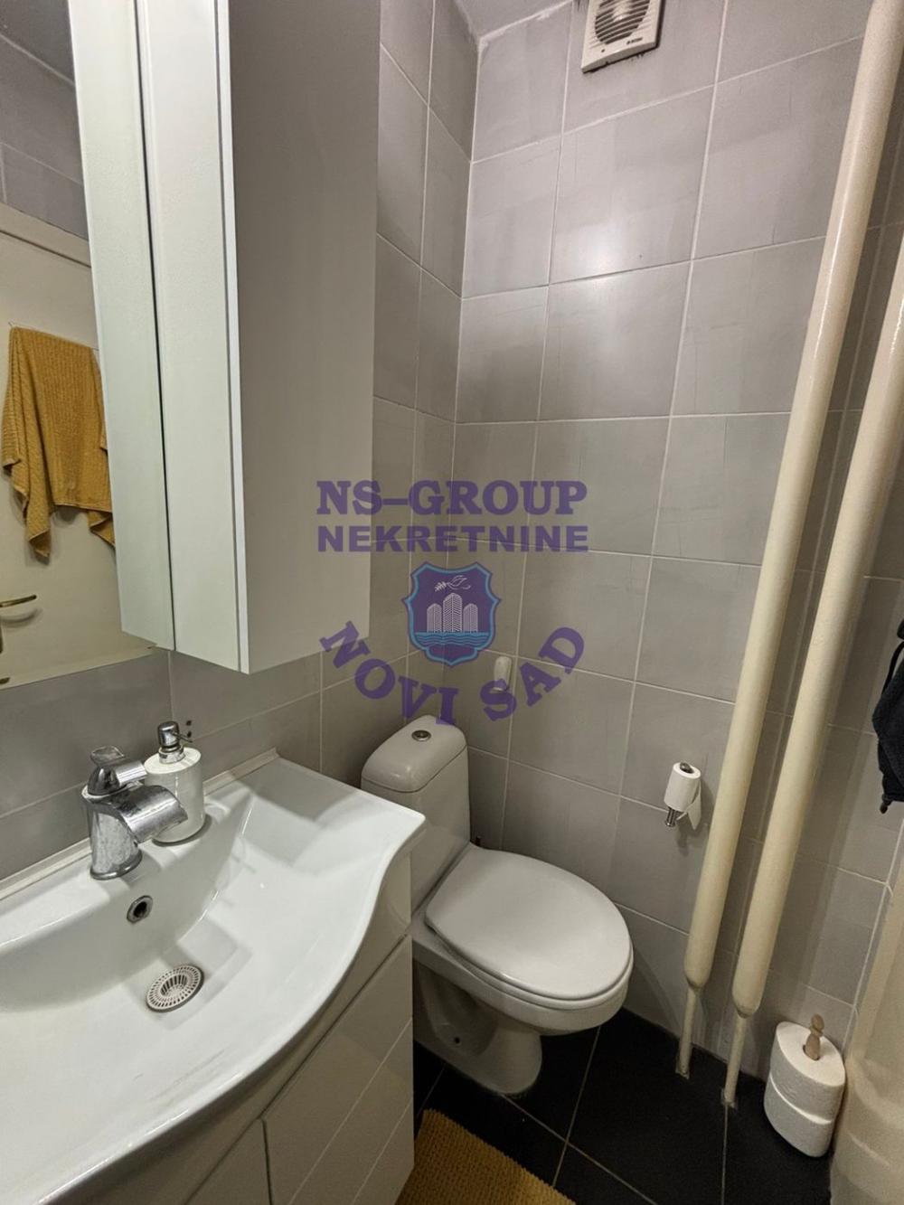 Slika 1 - Dvosoban, 50m2, Banatić Novi Sad, sa terasom