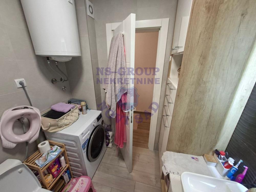 Slika 11 - Odličan trosoban stan u Veterniku!