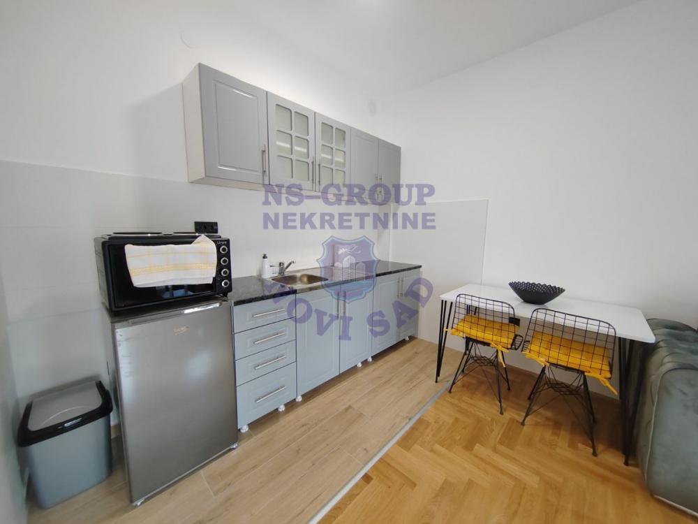 Slika 2 - Prodaja stana, 32m2, Bulevar patrijarha Pavla (Somborski bulevar) Novi Sad