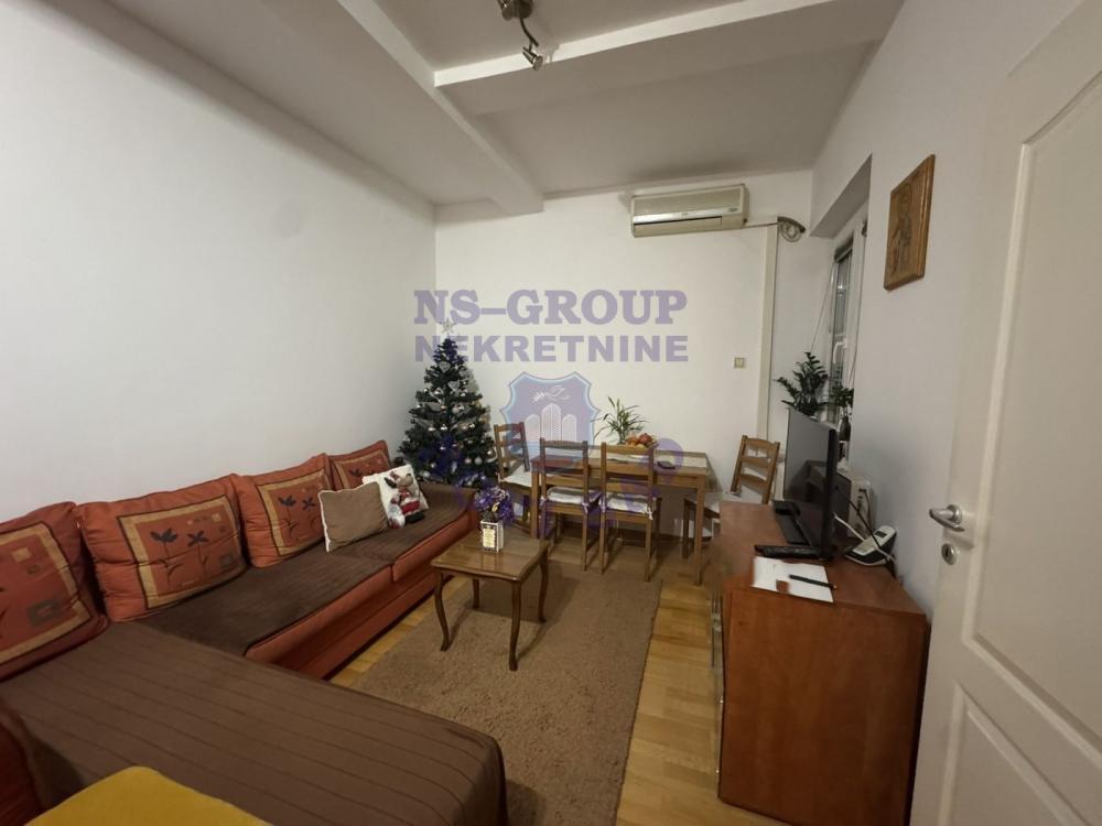 Glavna slika -Prodaja stana, 36m2, Novi Sad centar Novi Sad