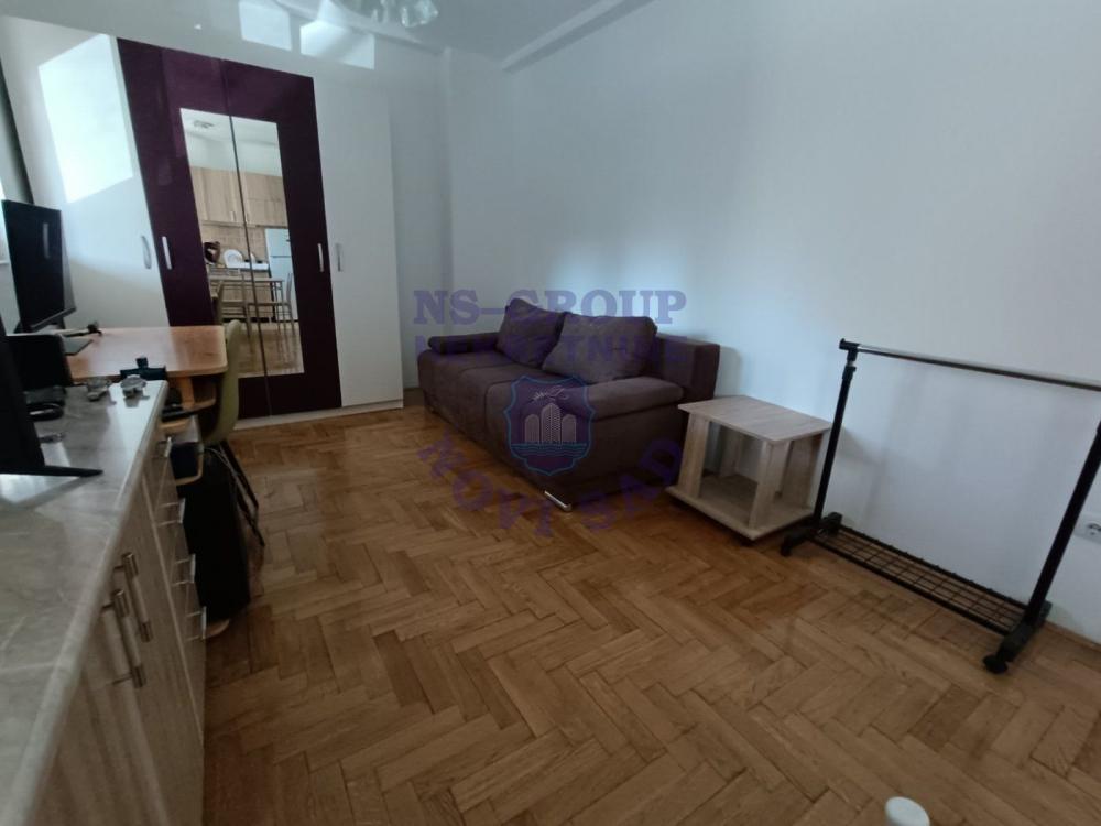 Slika 5 - Prodaja stana, 25m2, Detelinara Novi Sad