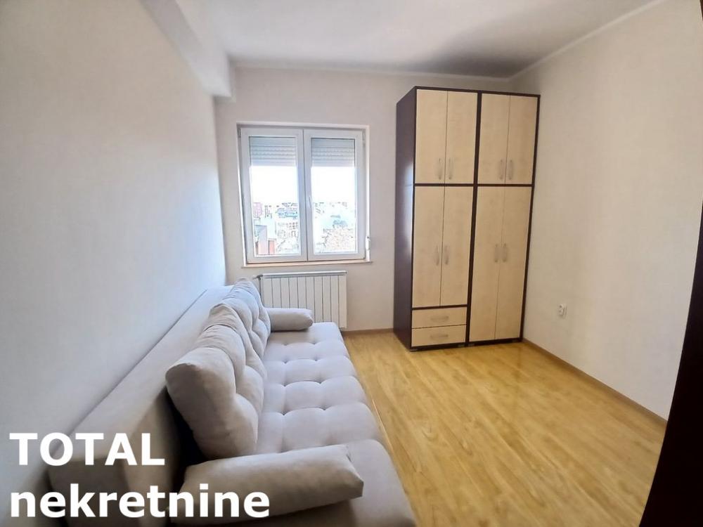 Slika 11 - Stan,NOVI SAD,BULEVAR EVROPE,kv: 54.00, € 140000, ID: 1102134