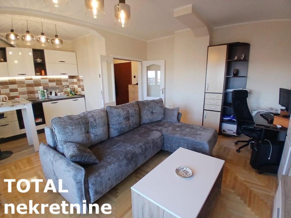 Slika 3 - Stan,NOVI SAD,BULEVAR EVROPE,kv: 54.00, € 140000, ID: 1102134