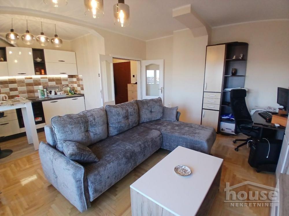 Slika 3 - Stan,NOVI SAD,BULEVAR EVROPE,kv: 54.00, € 140000, ID: 1065286