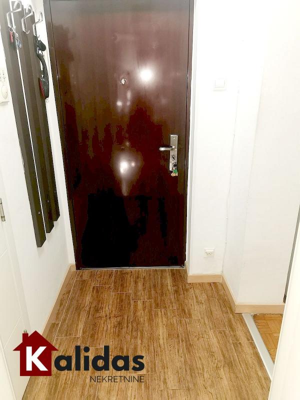 Slika 6 - Stan,NOVI SAD,DETELINARA,kv: 47, € 120500, ID: 1008091