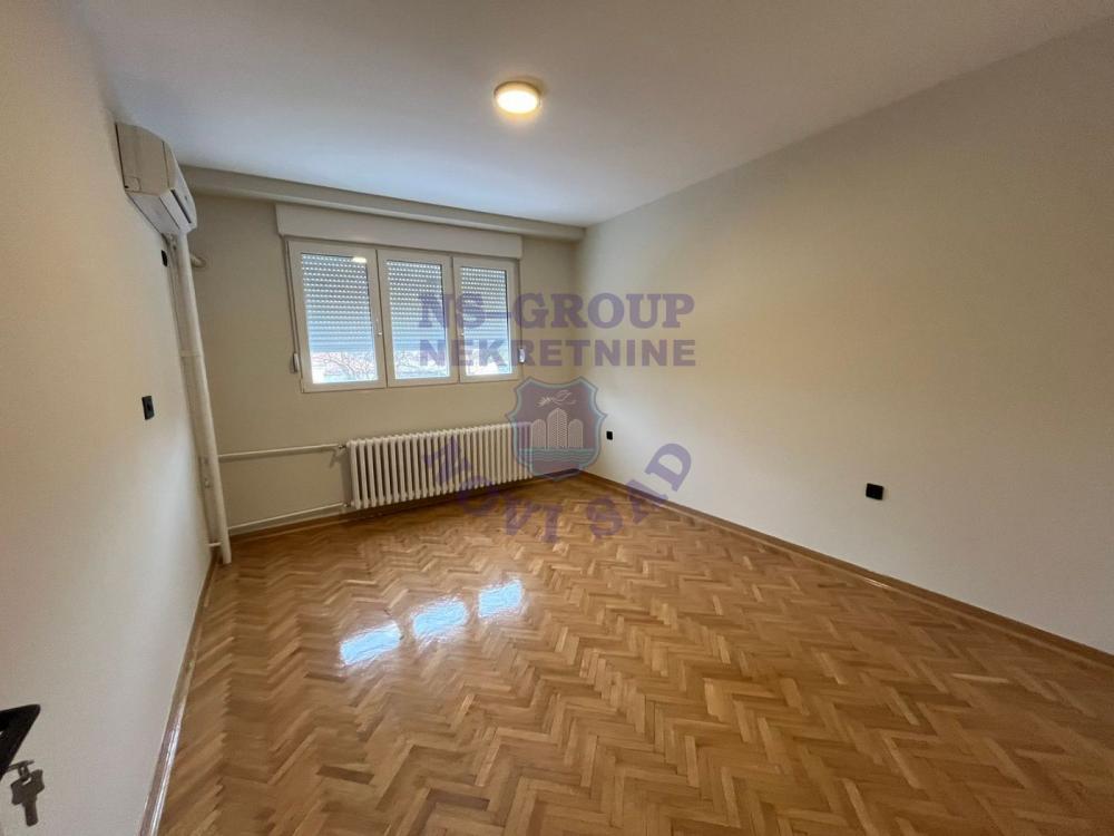 Slika 5 - Kompletno renoviran dvoiposoban stan na Grbavici!