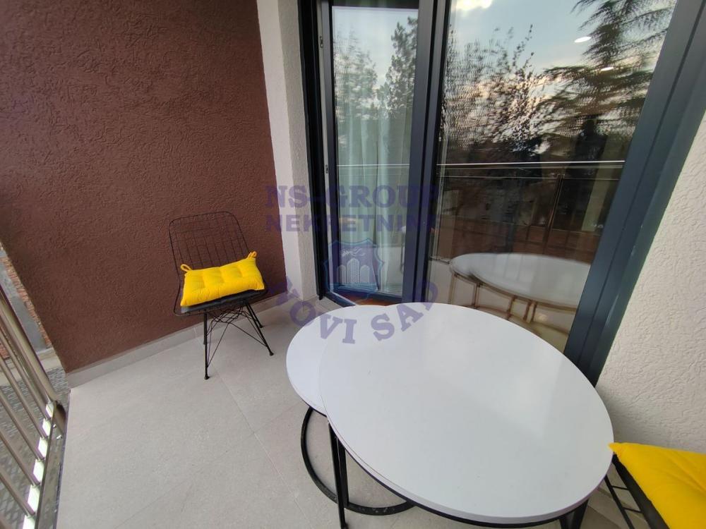 Slika 1 - Jednosoban, sa terasom, ima lift