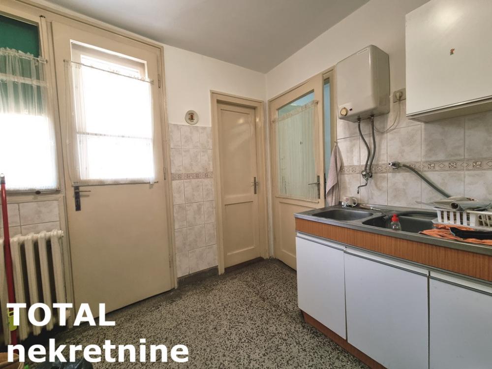 Slika 9 - Stan,NOVI SAD,DETELINARA,kv: 47.00, € 110000, ID: 1102133