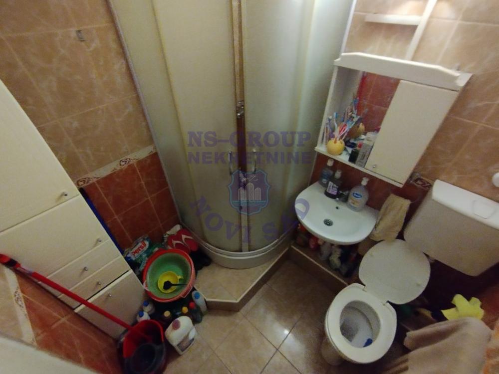 Slika 0 - Dvoiposoban, 78m2, Liman 4 Novi Sad, sa terasom, ima lift