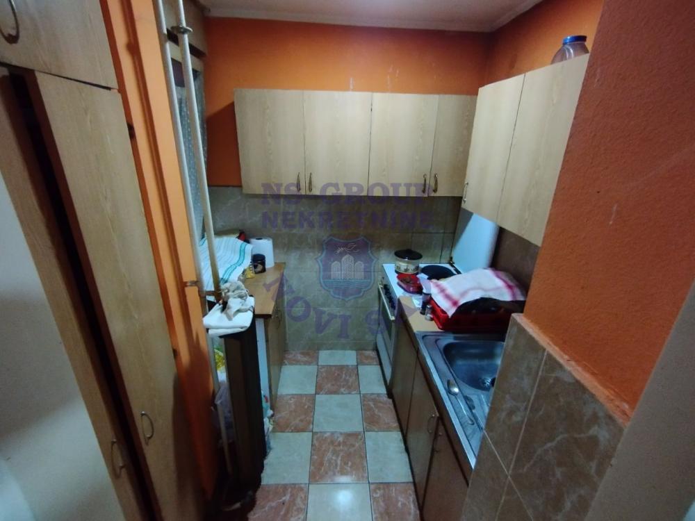 Slika 5 - Dvoiposoban, 78m2, Liman 4 Novi Sad, sa terasom, ima lift