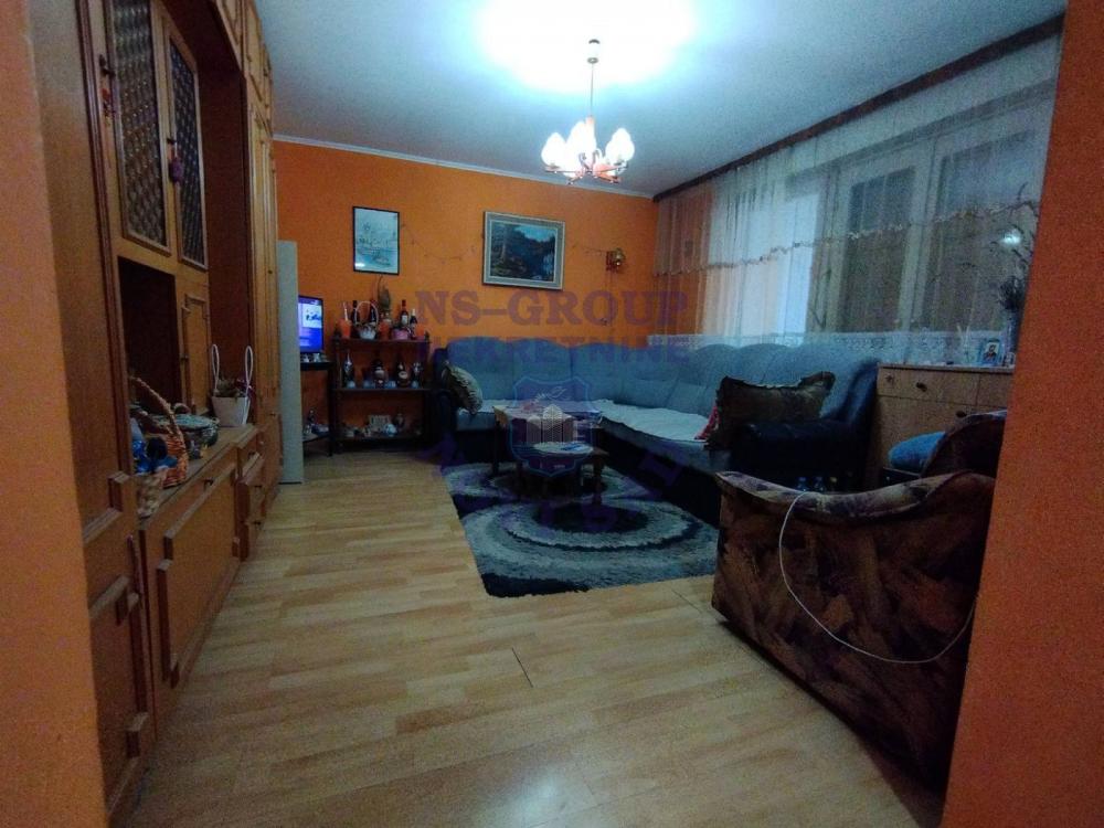Slika 7 - Dvoiposoban, 78m2, Liman 4 Novi Sad, sa terasom, ima lift