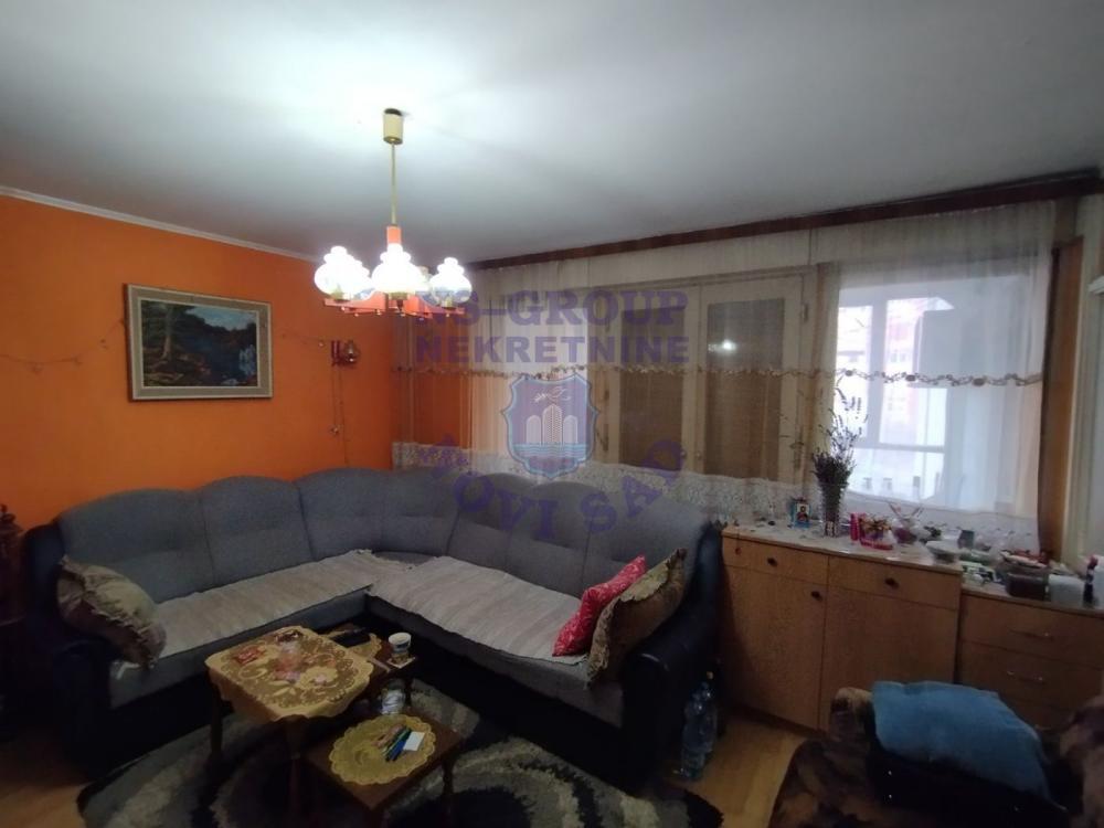 Glavna slika -Dvoiposoban, 78m2, Liman 4 Novi Sad, sa terasom, ima lift