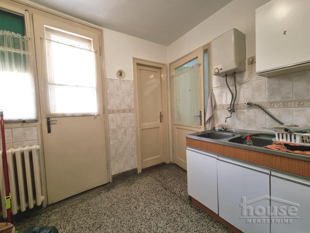 Slika 6 - Stan,NOVI SAD,DETELINARA,kv: 47.00, € 110000, ID: 1065285