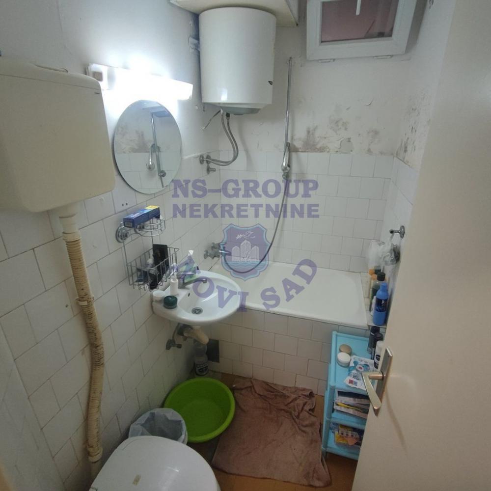 Slika 0 - Dvosoban stan na Novom Naselju !