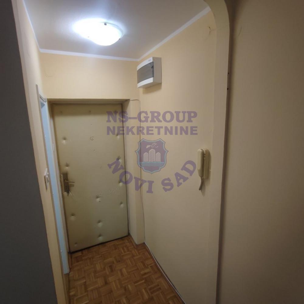Slika 1 - Dvosoban stan na Novom Naselju !