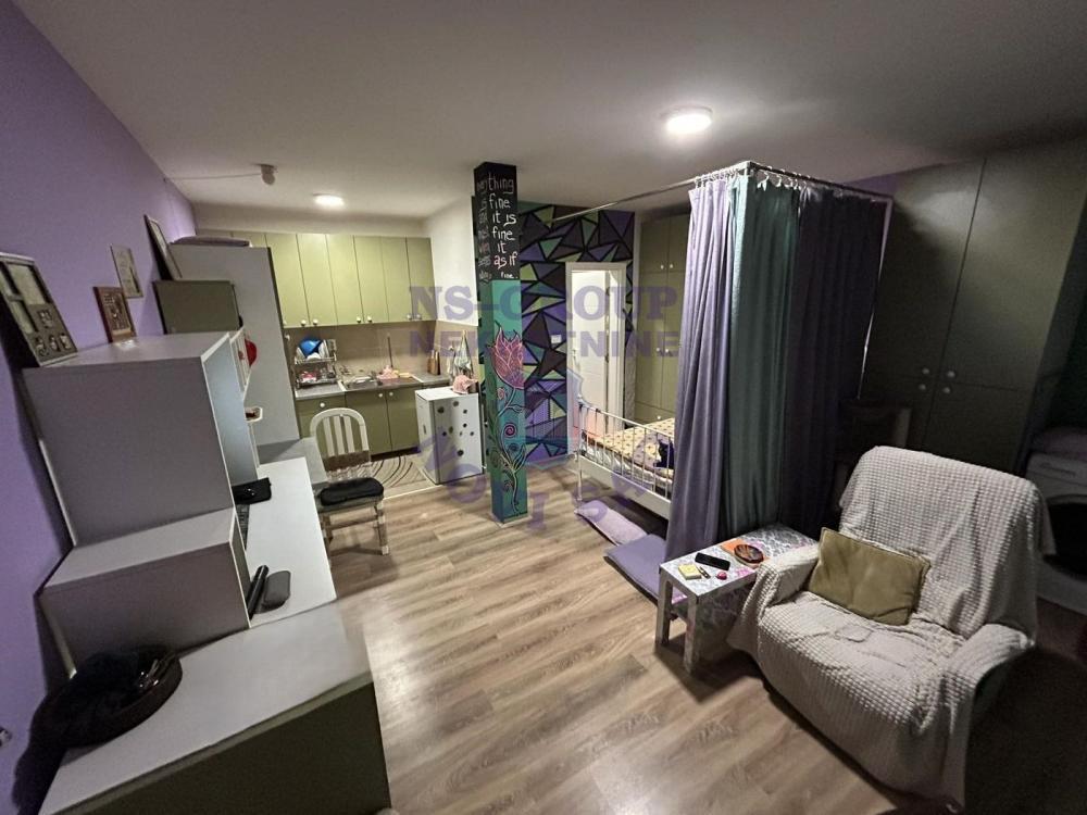 Glavna slika -Odmah useljiva garsonjera na Adicama !