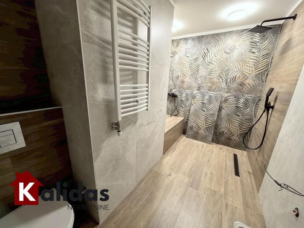 Slika 10 - Stan,NOVI SAD,LIMAN 4,kv: 100, € 381000, ID: 1008494