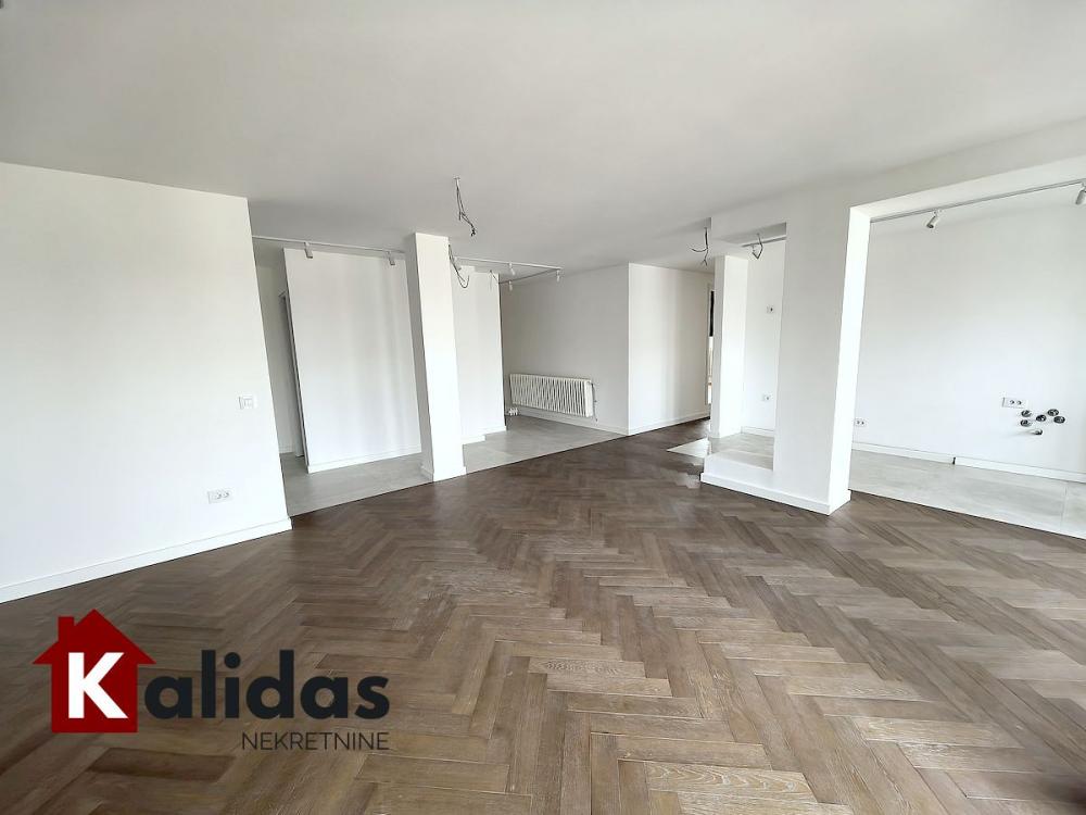 Slika 4 - Stan,NOVI SAD,LIMAN 4,kv: 100, € 381000, ID: 1008494