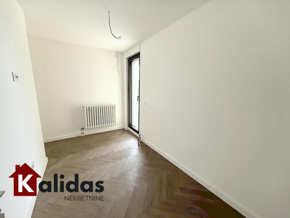 Slika 6 - Stan,NOVI SAD,LIMAN 4,kv: 100, € 381000, ID: 1008494