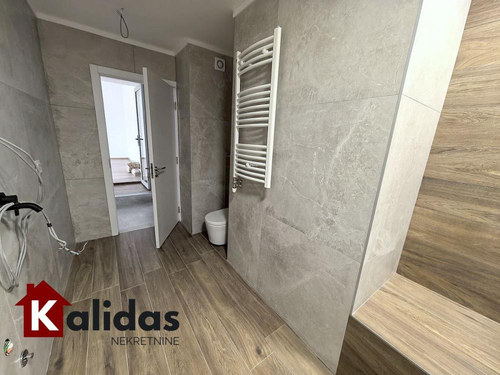 Slika 11 - Stan,NOVI SAD,LIMAN 4,kv: 100, € 381000, ID: 1008494