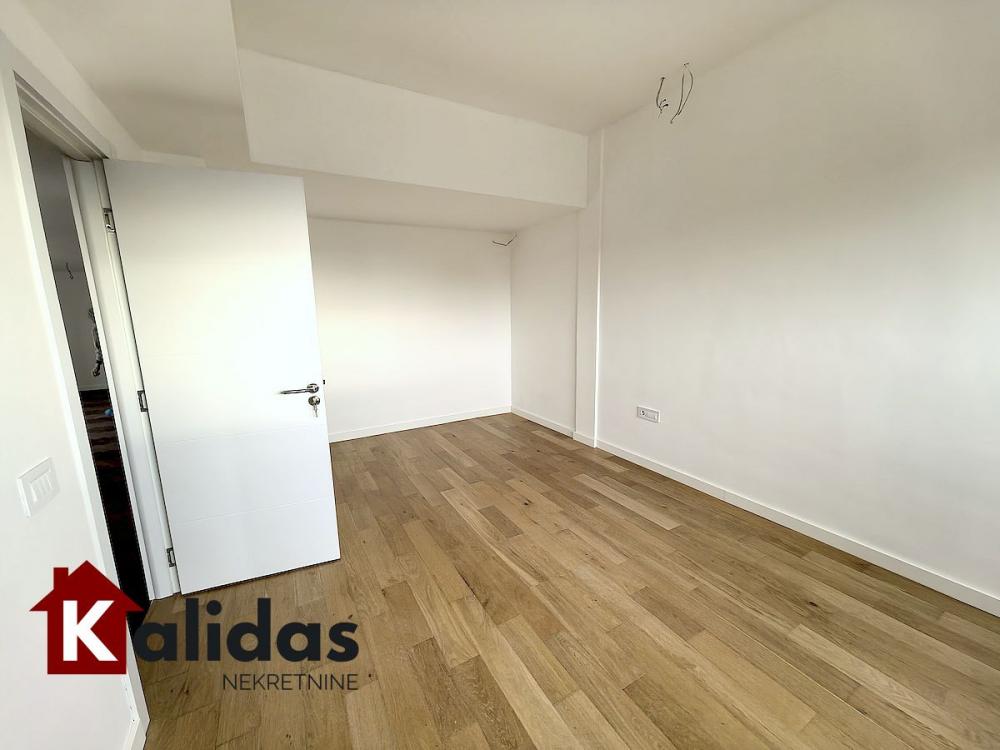 Slika 7 - Stan,NOVI SAD,LIMAN 4,kv: 100, € 381000, ID: 1008494