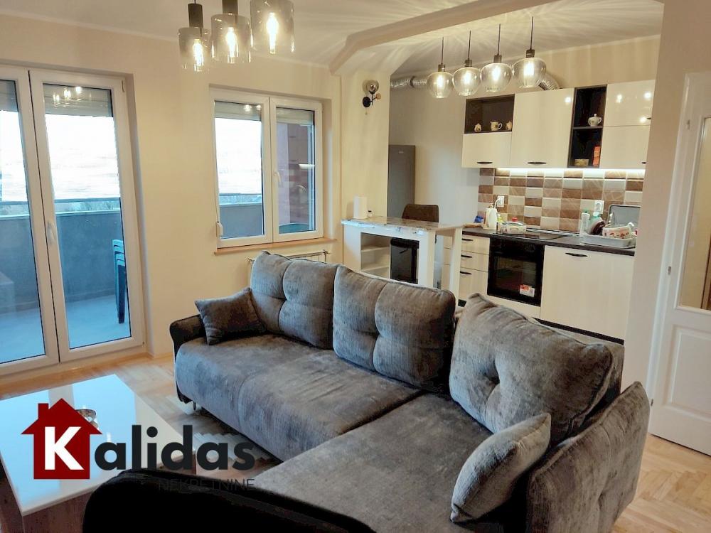 Slika 1 - Stan,NOVI SAD,BULEVAR EVROPE,kv: 54, € 144200, ID: 1008502