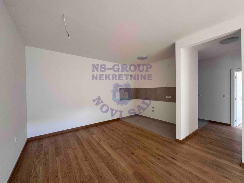 Glavna slika -Trosoban, 63m2, Telep Novi Sad, sa terasom, ima lift