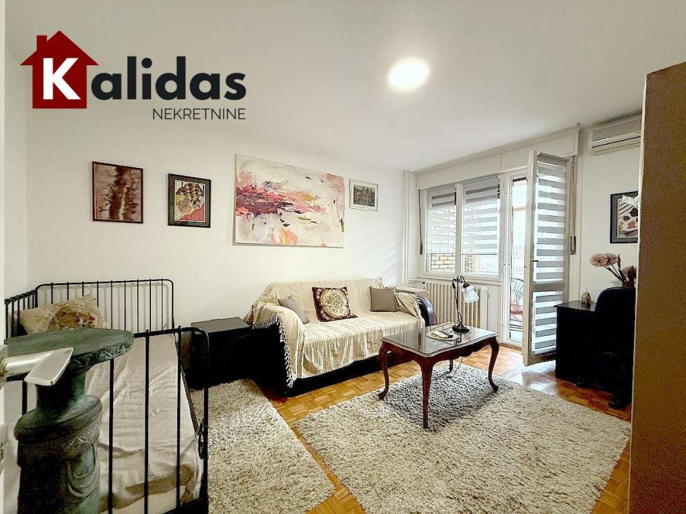 Glavna slika -Stan,NOVI SAD,CENTAR,kv: 42, € 122570, ID: 1008499