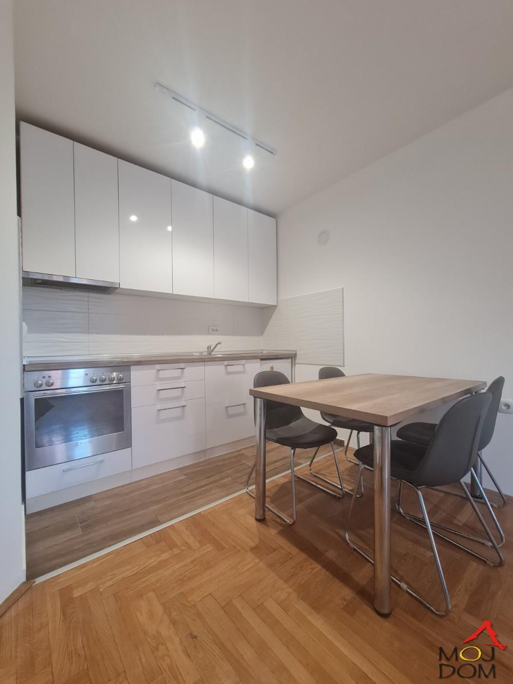 Slika 8 - Stan,NOVI SAD,NOVO NASELJE,kv: 36, € 119900, ID: 1031734