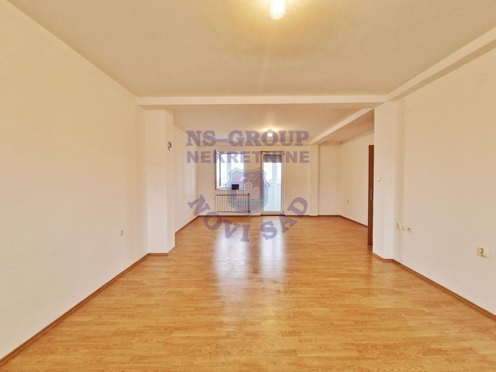 Glavna slika -Petosoban na Novom naselju!